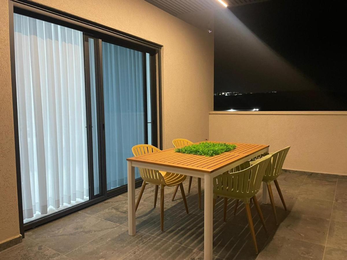 סוויטות נוף שקיעה Otel Peqi'in Hadasha Dış mekan fotoğraf